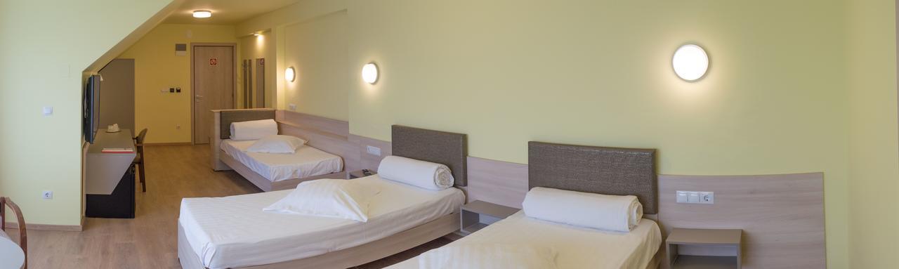 Vila Rosa 2 Hotel Cluj-Napoca Buitenkant foto